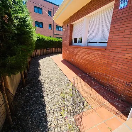 Σπίτι διακοπών Alojamiento Entero Con Jardin Privado *
